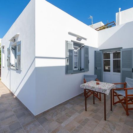 Mosxa House Apartment Artemonas Exterior photo