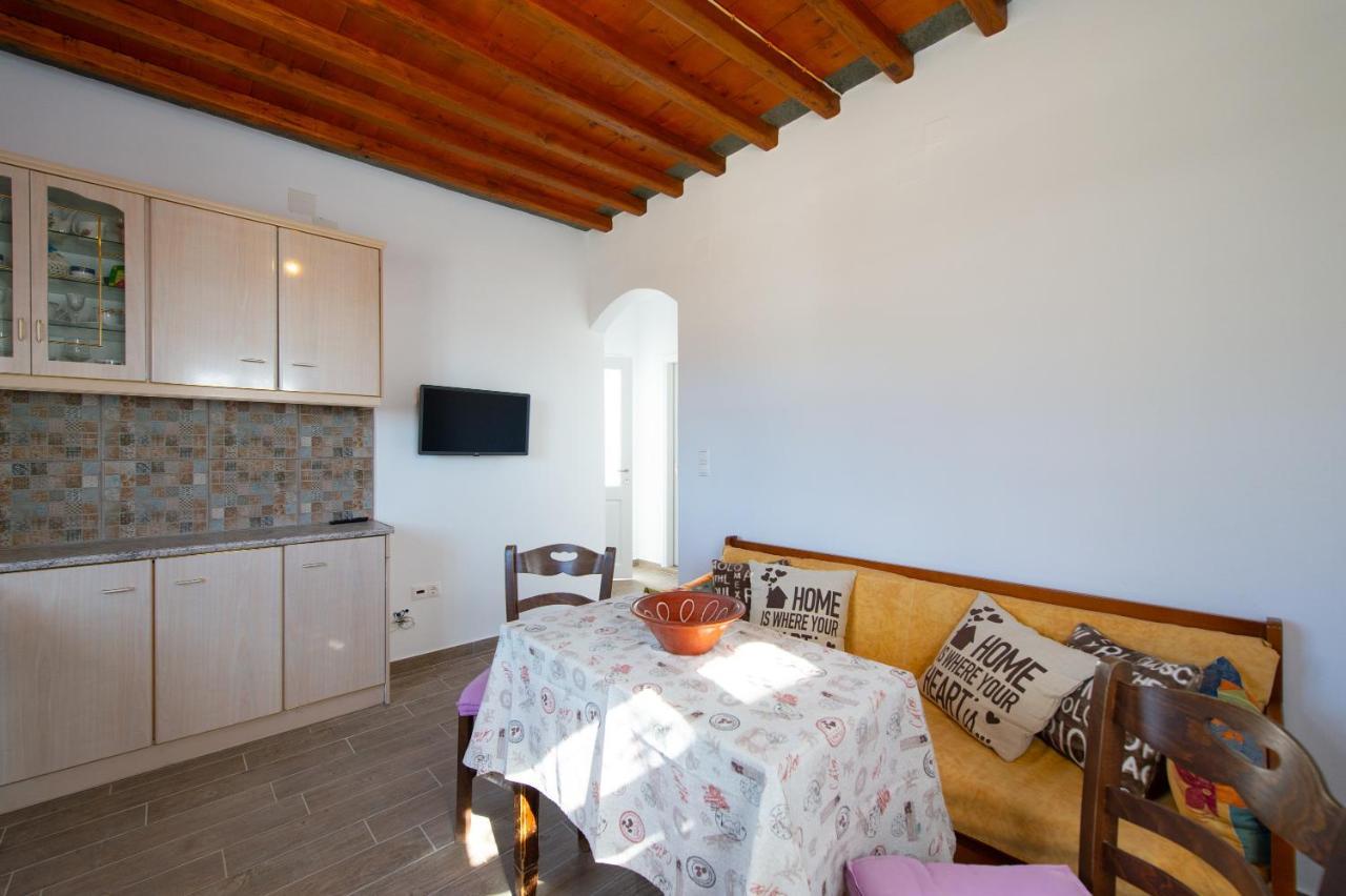 Mosxa House Apartment Artemonas Exterior photo
