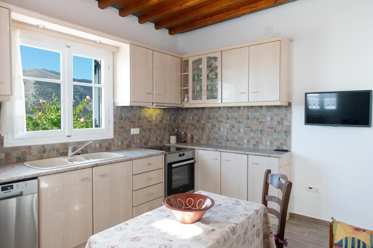 Mosxa House Apartment Artemonas Exterior photo